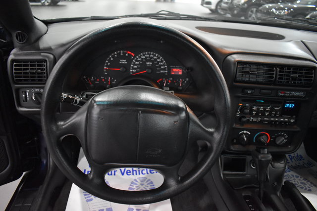 Used 2002 Chevrolet Camaro LT w/ Preferred Equipment Group 1 RWD image 15