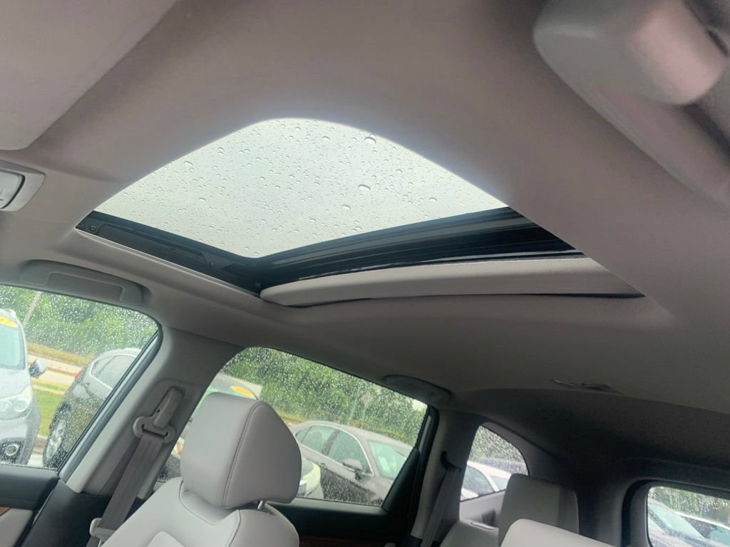 Used 2019 Honda CR-V Touring image 29