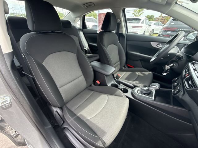 Used 2023 Kia Forte LXS w/ LXS Technology Package FWD image 23