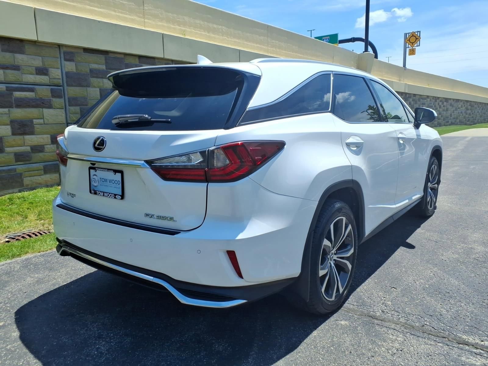 Used 2020 Lexus RX 350L Premium w/ Premium Package AWD/4WD image 10