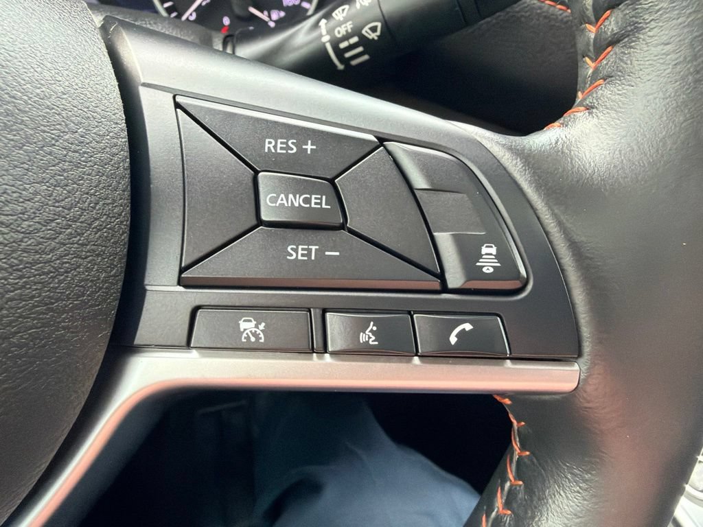 Used 2023 Nissan Sentra SR w/ SR Premium Package FWD image 27