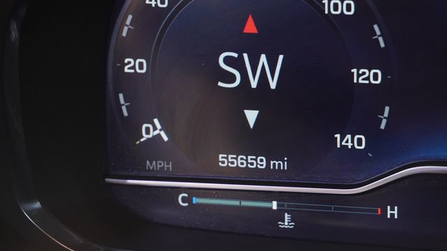 Used 2024 Chevrolet Tahoe LT image 32