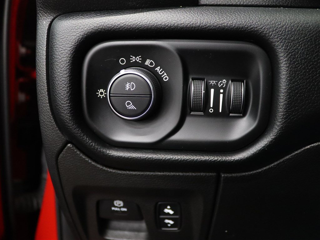 Used 2021 RAM 1500 Sport w/ Level 2 Equipment Group AWD/4WD image 36