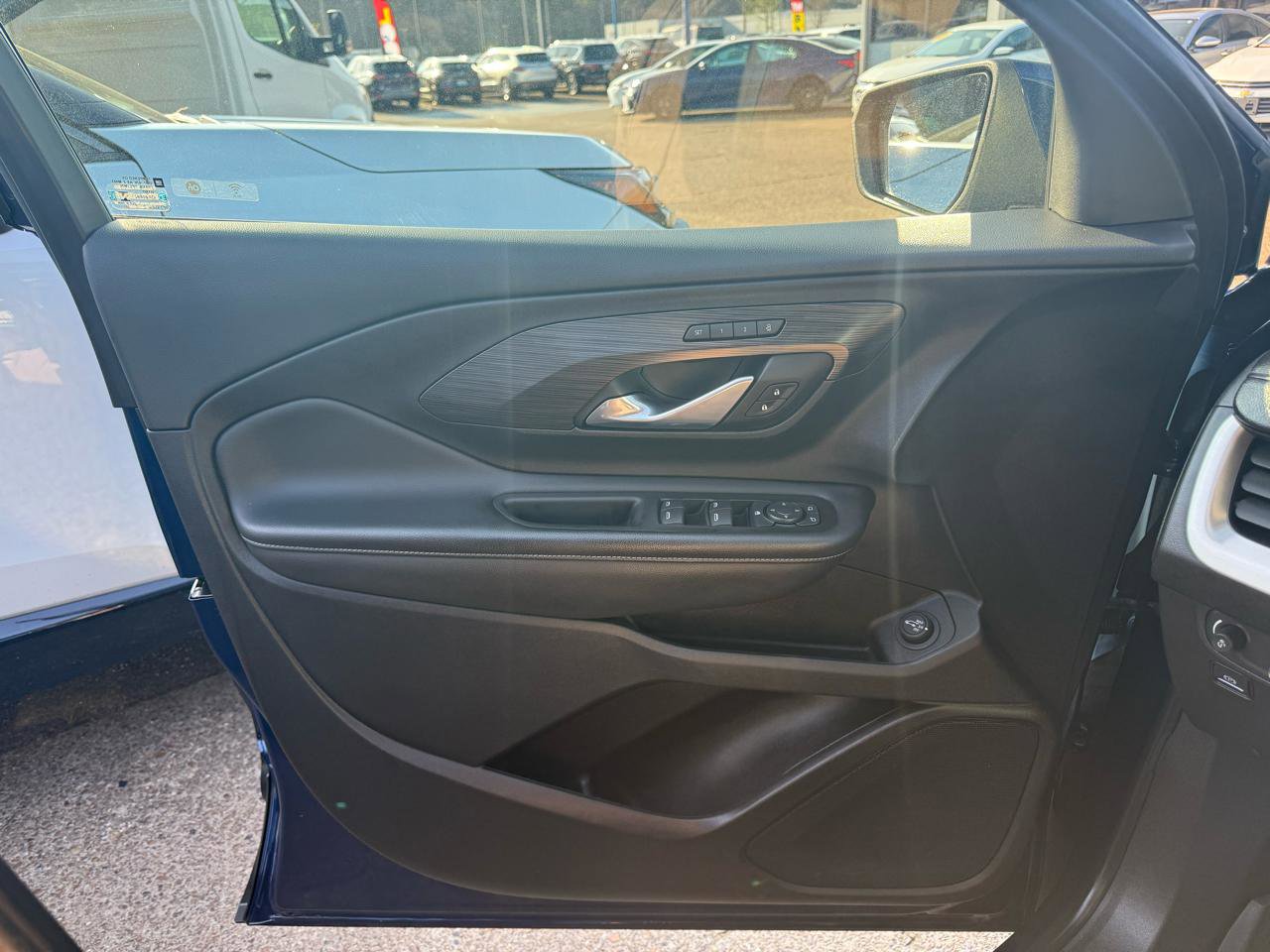Used 2023 GMC Terrain SLT w/ LPO, Floor Liner Package image 13