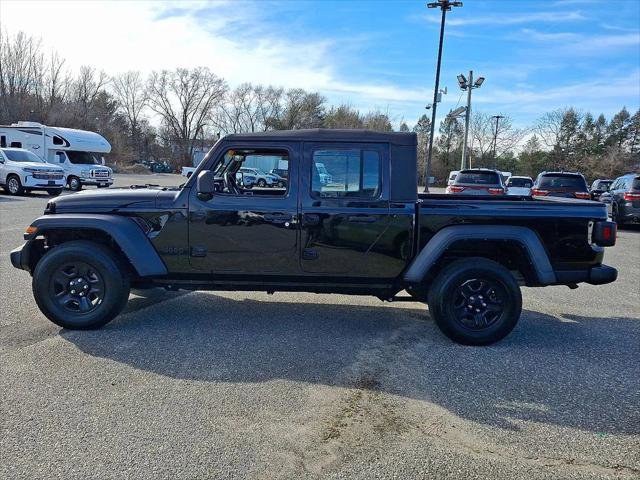 Certified 2021 Jeep Gladiator Sport AWD/4WD image 7
