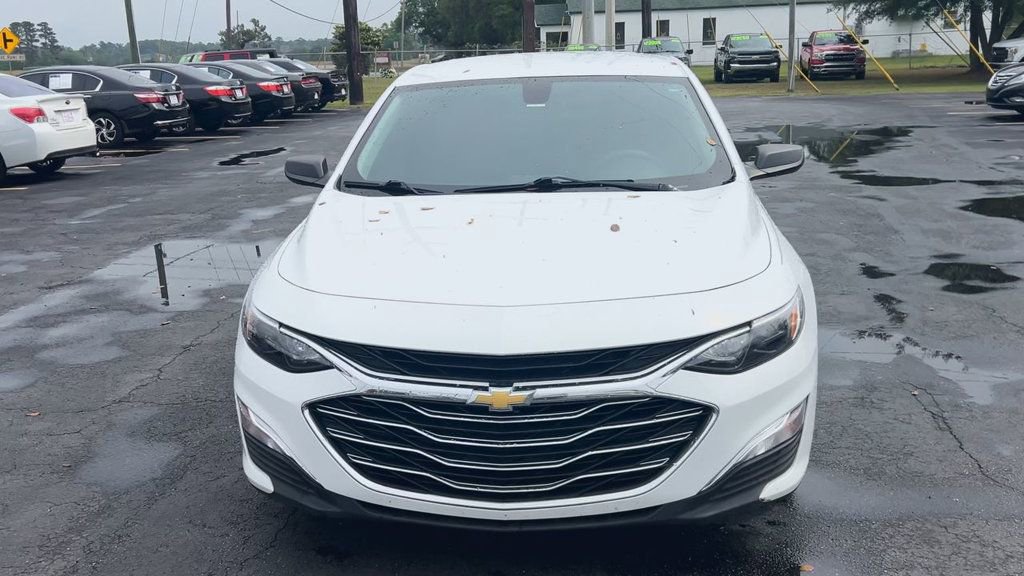 Used 2022 Chevrolet Malibu LS FWD image 3