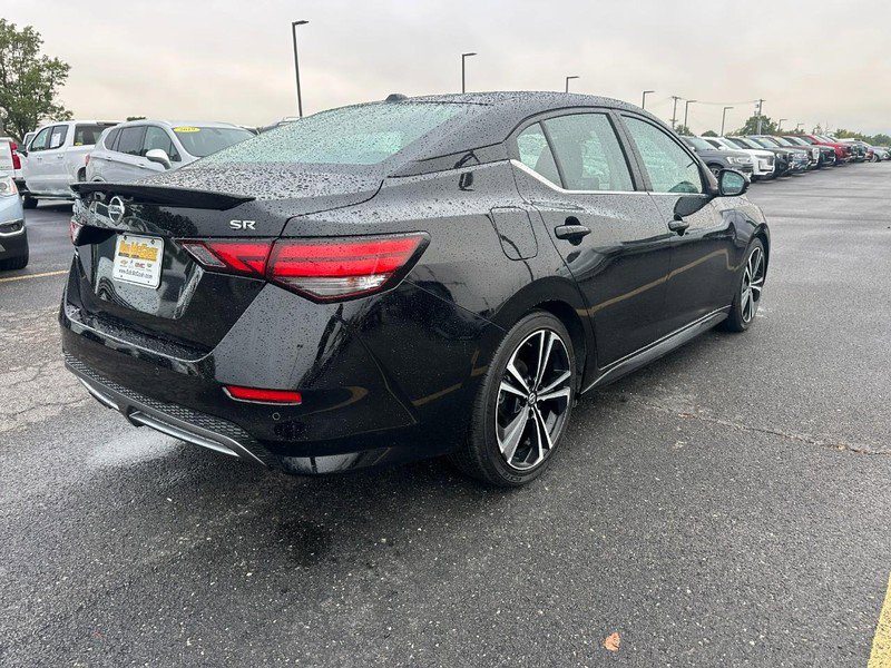 Used 2021 Nissan Sentra SR image 3