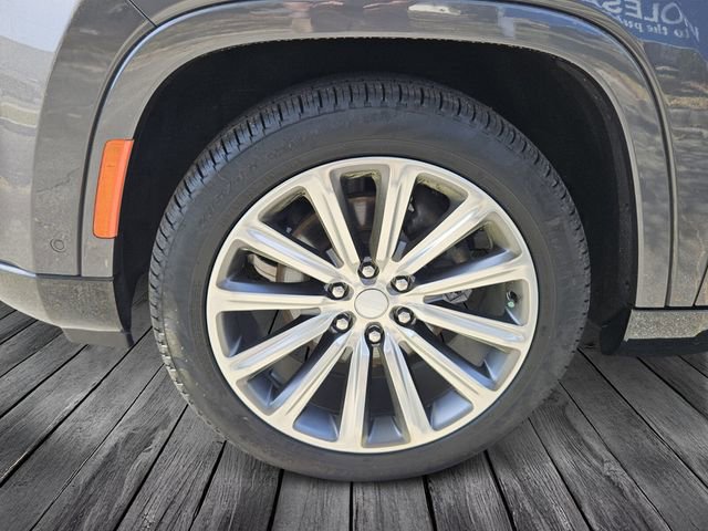 Used 2024 Jeep Grand Wagoneer Series I image 9