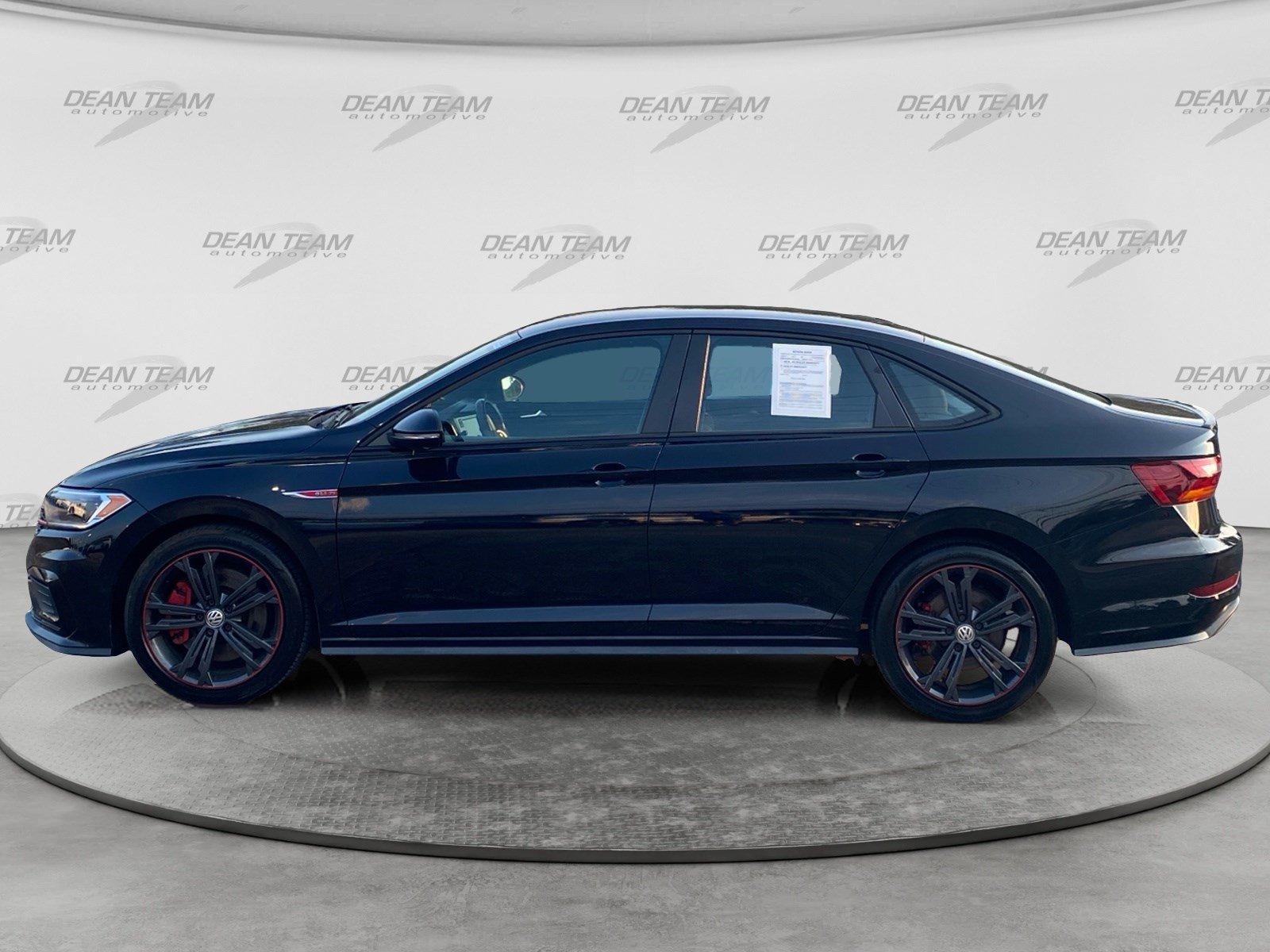 Used 2019 Volkswagen Jetta GLI FWD image 4