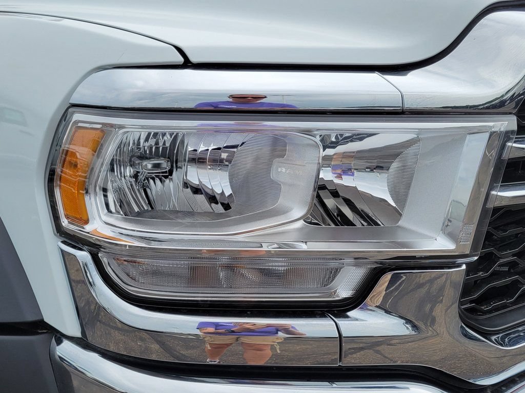 New 2024 RAM 5500 Tradesman RWD image 5