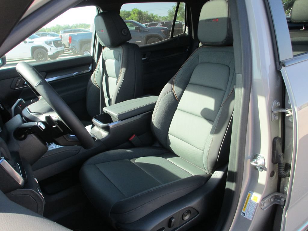 New 2026 GMC Terrain AT4 AWD/4WD image 9