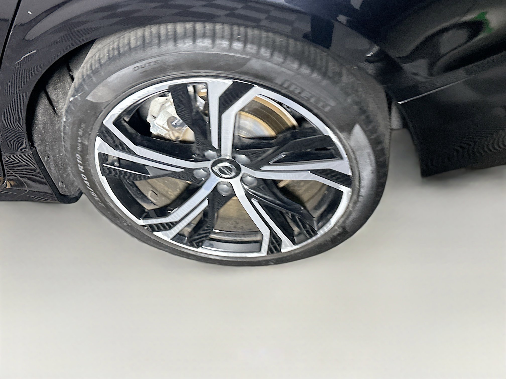 Used 2024 Volvo S60 B5 Plus image 11