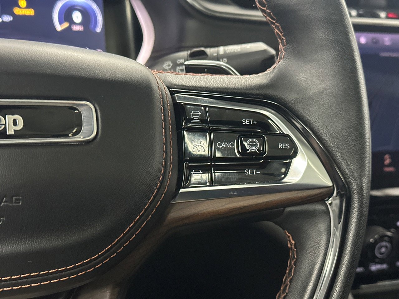 Used 2023 Jeep Grand Cherokee Summit w/ Adv Protech Group IV image 22