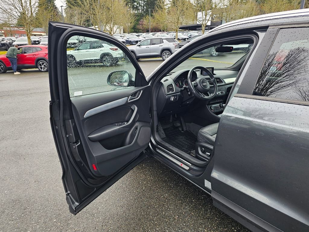 Used 2018 Audi Q3 2.0T Premium AWD/4WD image 22