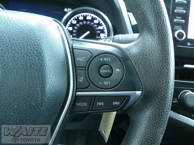 Used 2021 Toyota Camry LE image 13