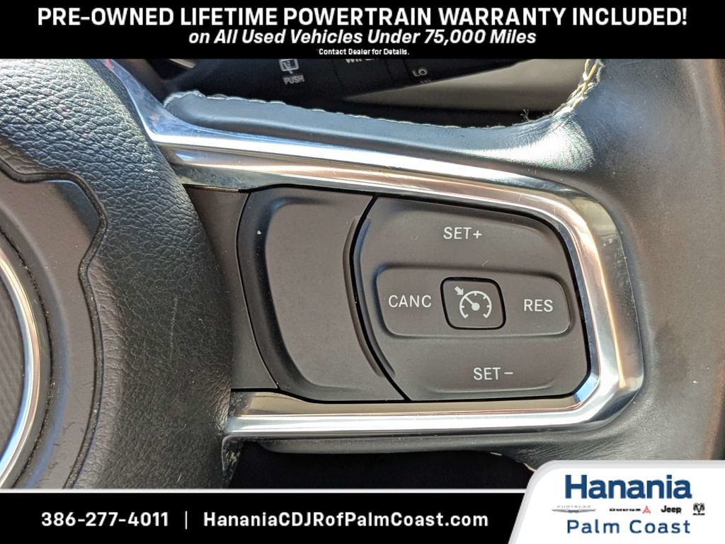 Used 2018 Jeep Wrangler Unlimited Sahara w/ Uconnect 4C Nav & Sound Group AWD/4WD image 27
