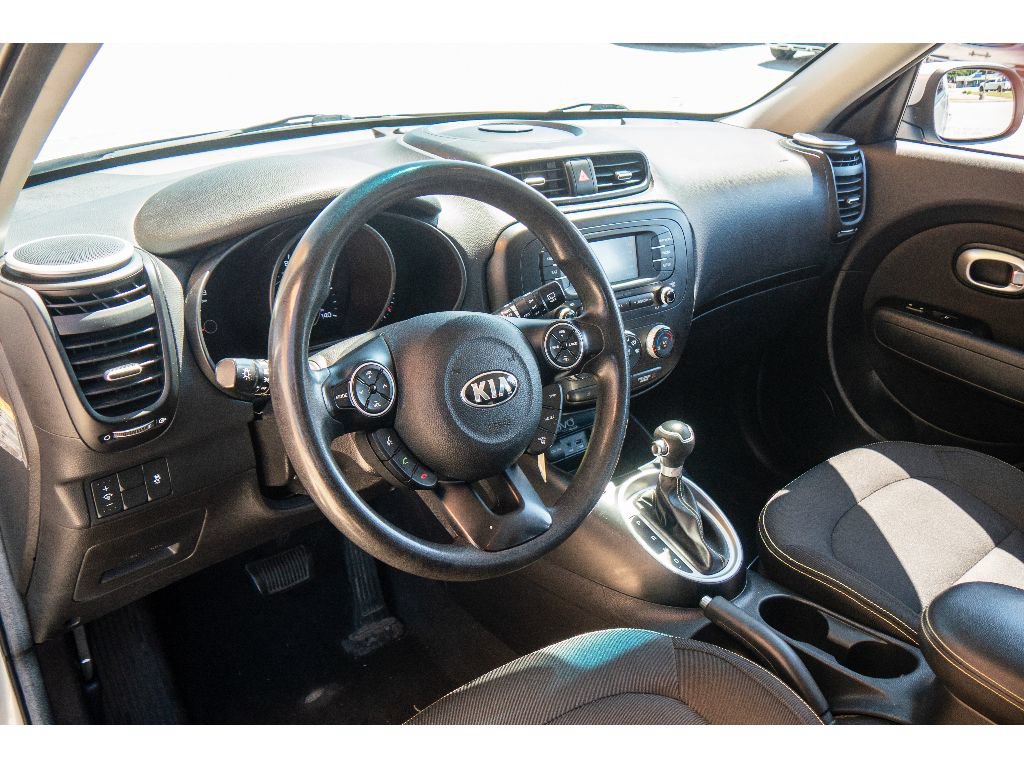 Used 2015 Kia Soul + FWD image 12