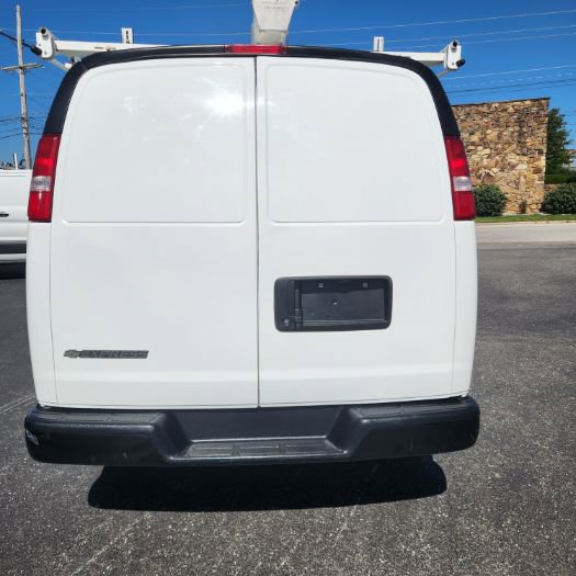 Used 2021 Chevrolet Express 2500 Extended w/ Driver Convenience Package image 11