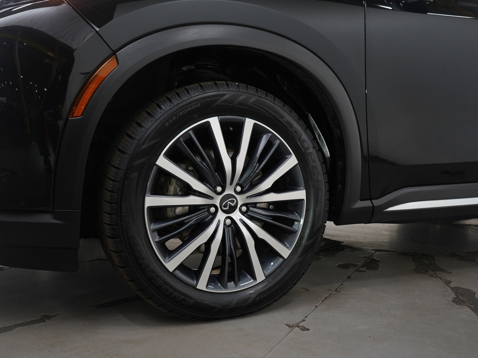 Used 2022 INFINITI QX60 Sensory image 32