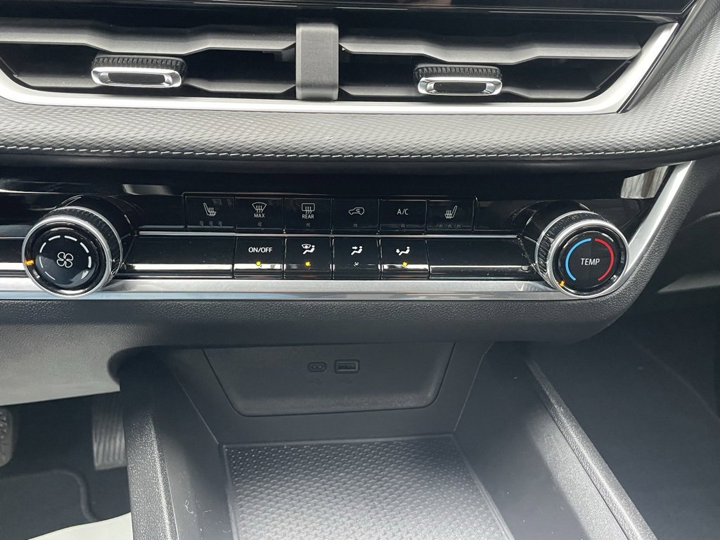 Certified 2025 Chevrolet Equinox LT image 33