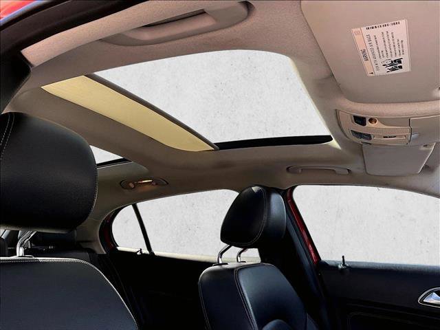 Used 2015 Mercedes-Benz GLA 250 4MATIC image 16