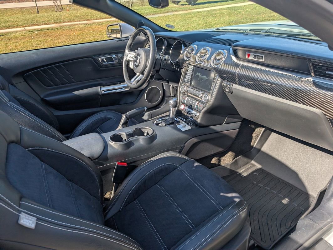 Used 2016 Ford Mustang GT Premium w/ Equipment Group 401A image 31