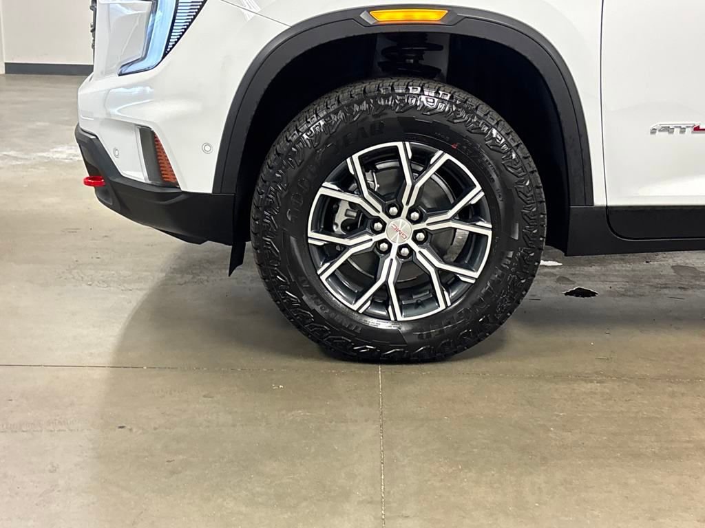 New 2026 GMC Acadia AT4 w/ Super Cruise Package image 10