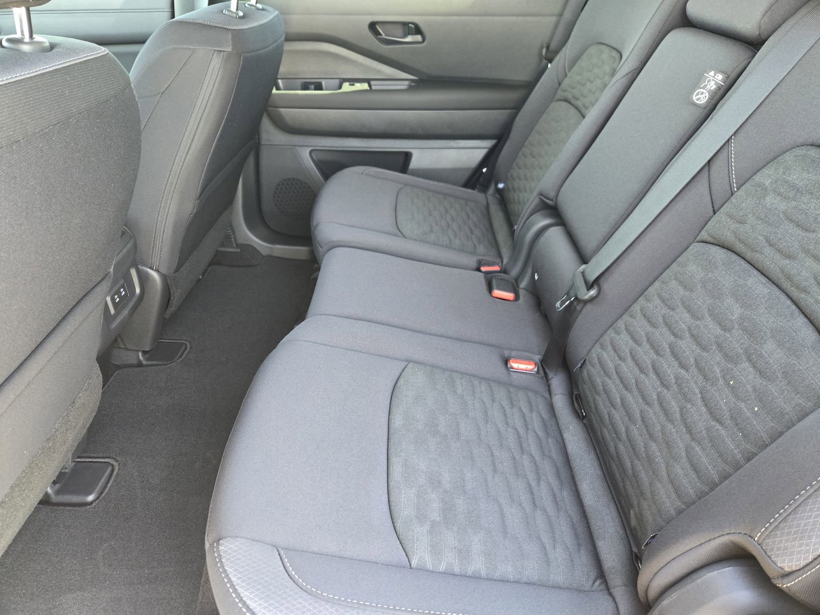 New 2026 Nissan Pathfinder SV image 23