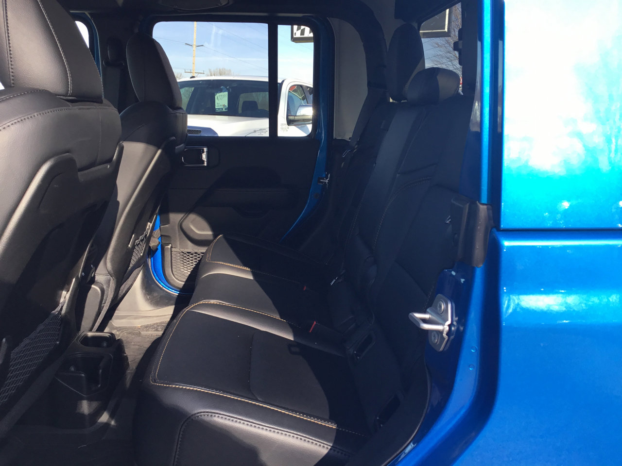 Used 2025 Jeep Gladiator Sport w/ Premium Package image 20