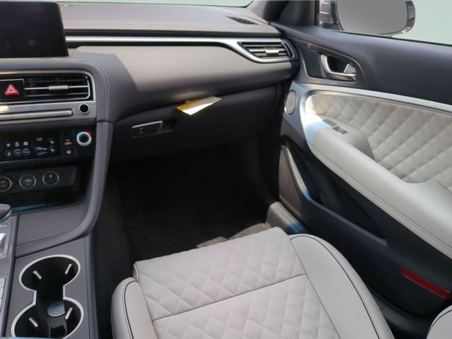 Certified 2025 Genesis G70 3.3T Advanced w/ Sport Prestige Package RWD image 15