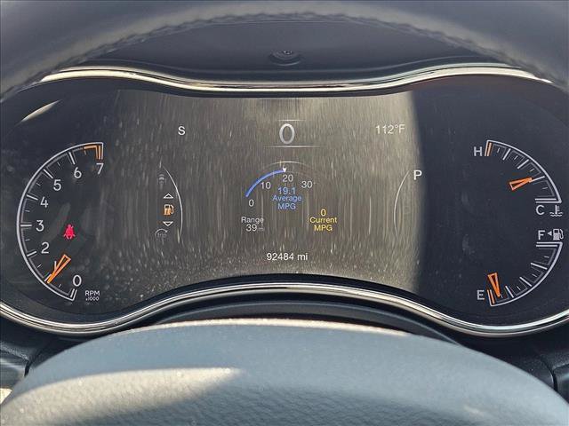 Used 2020 Jeep Grand Cherokee Altitude RWD image 10