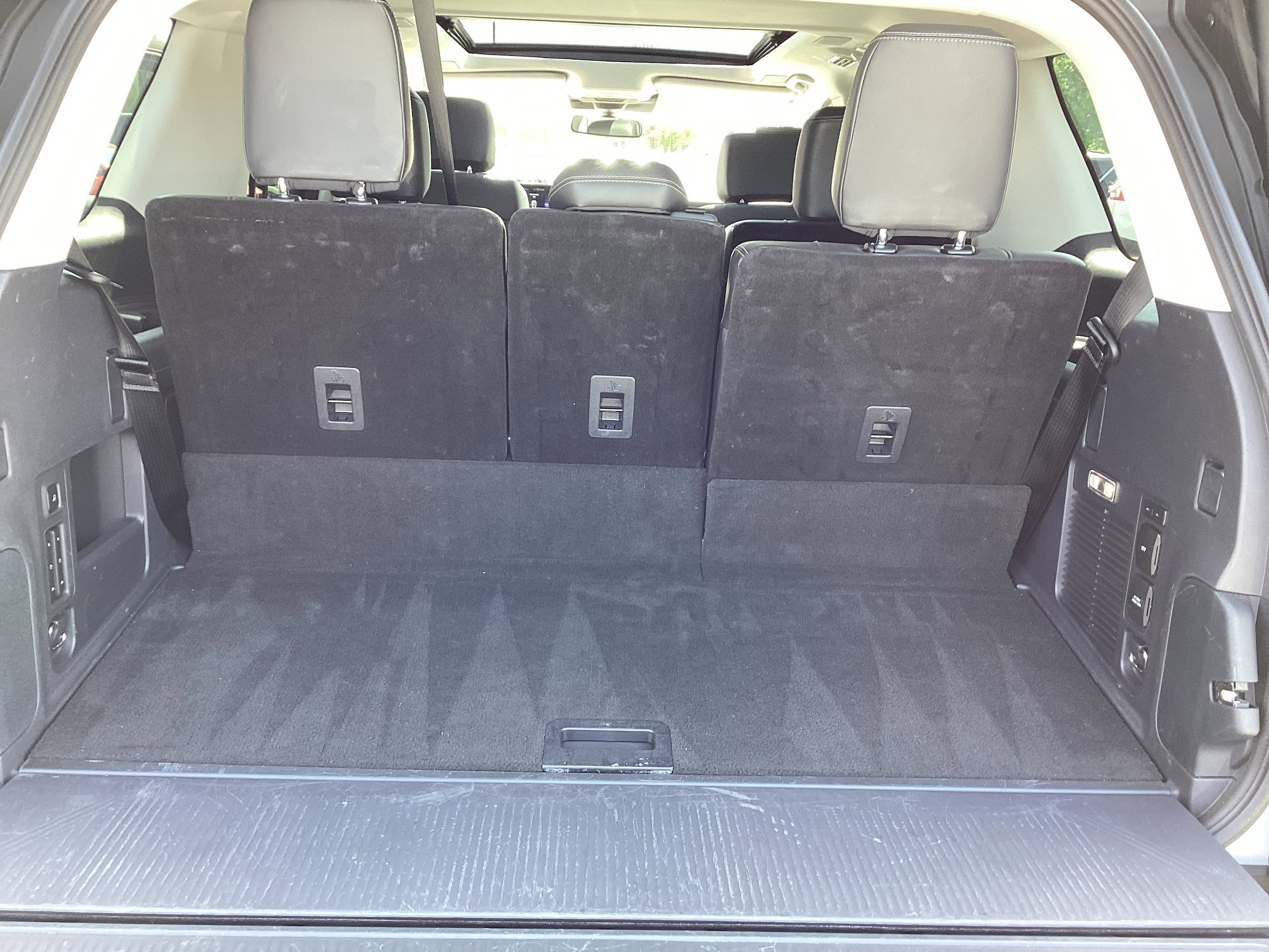 Used 2025 Ford Expedition Platinum w/ Driver's Package AWD/4WD image 15