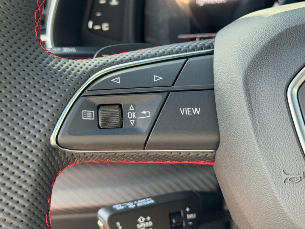 New 2026 Audi SQ8 Prestige image 13