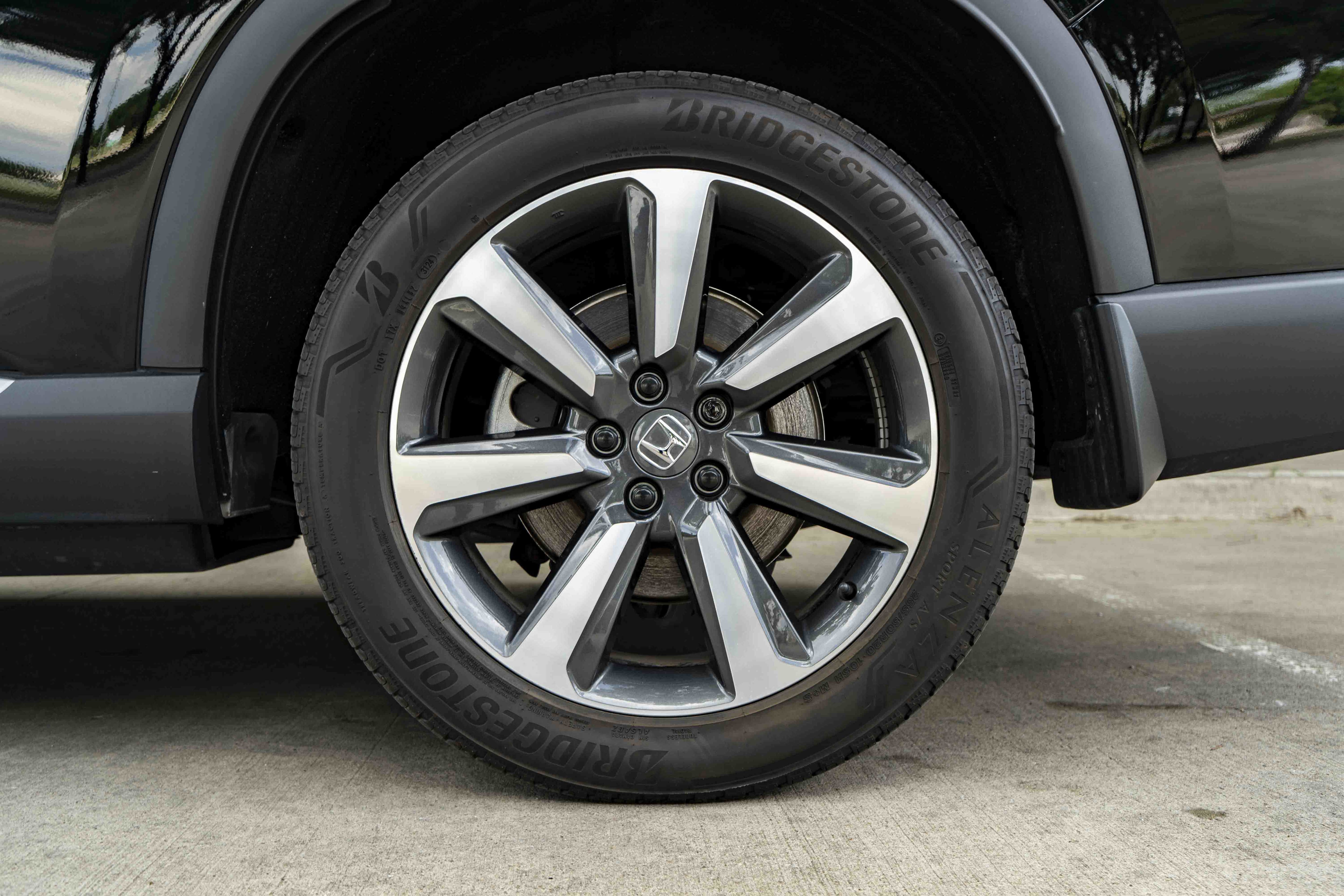 Used 2025 Honda Pilot Elite image 15