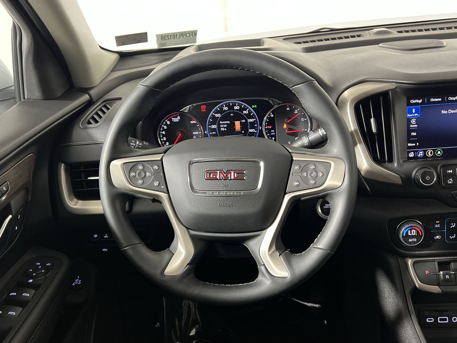 Used 2023 GMC Terrain Denali w/ Denali Premium Package AWD/4WD image 16