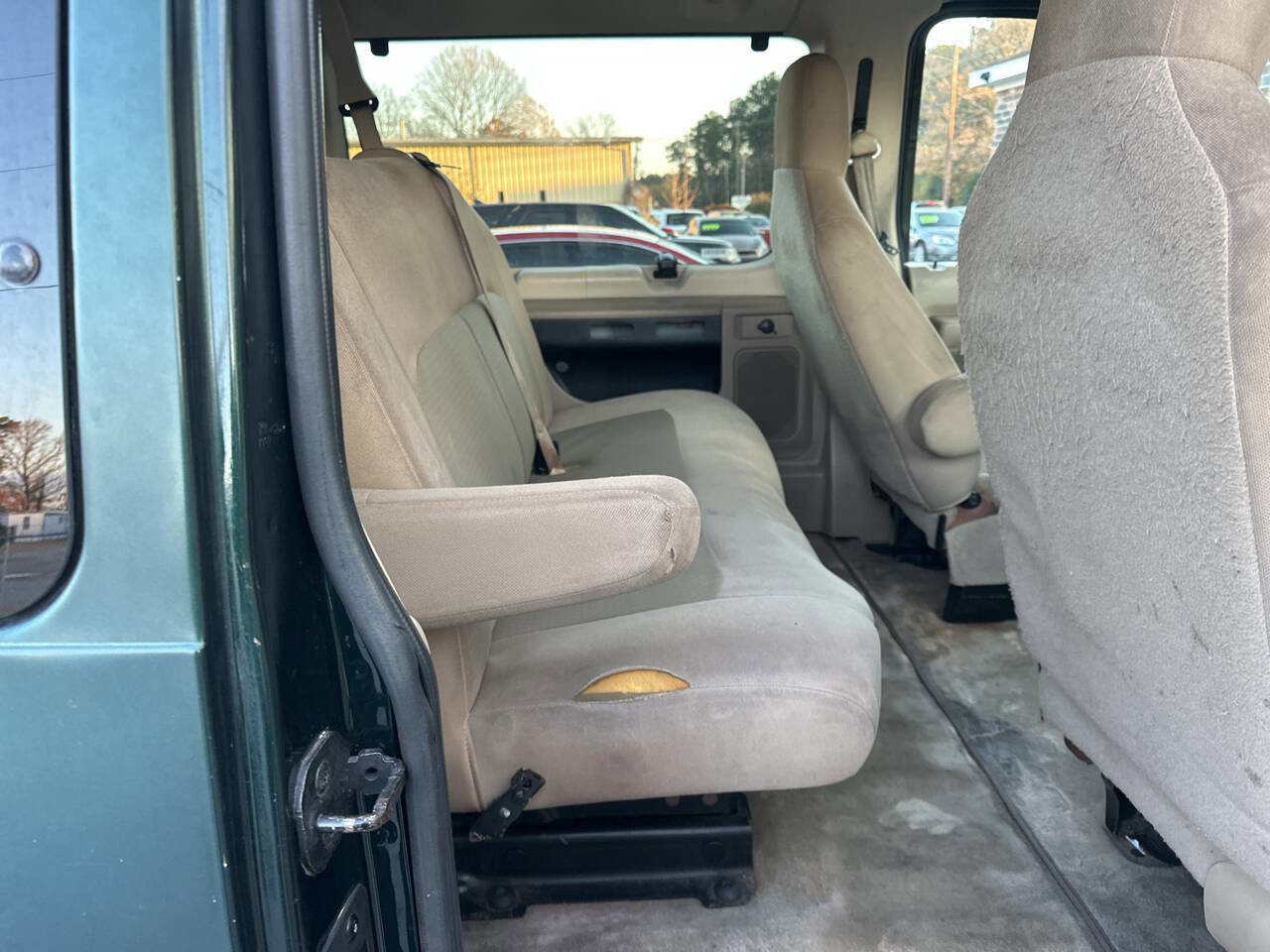 Used 2013 Ford E-350 and Econoline 350 XLT RWD image 12