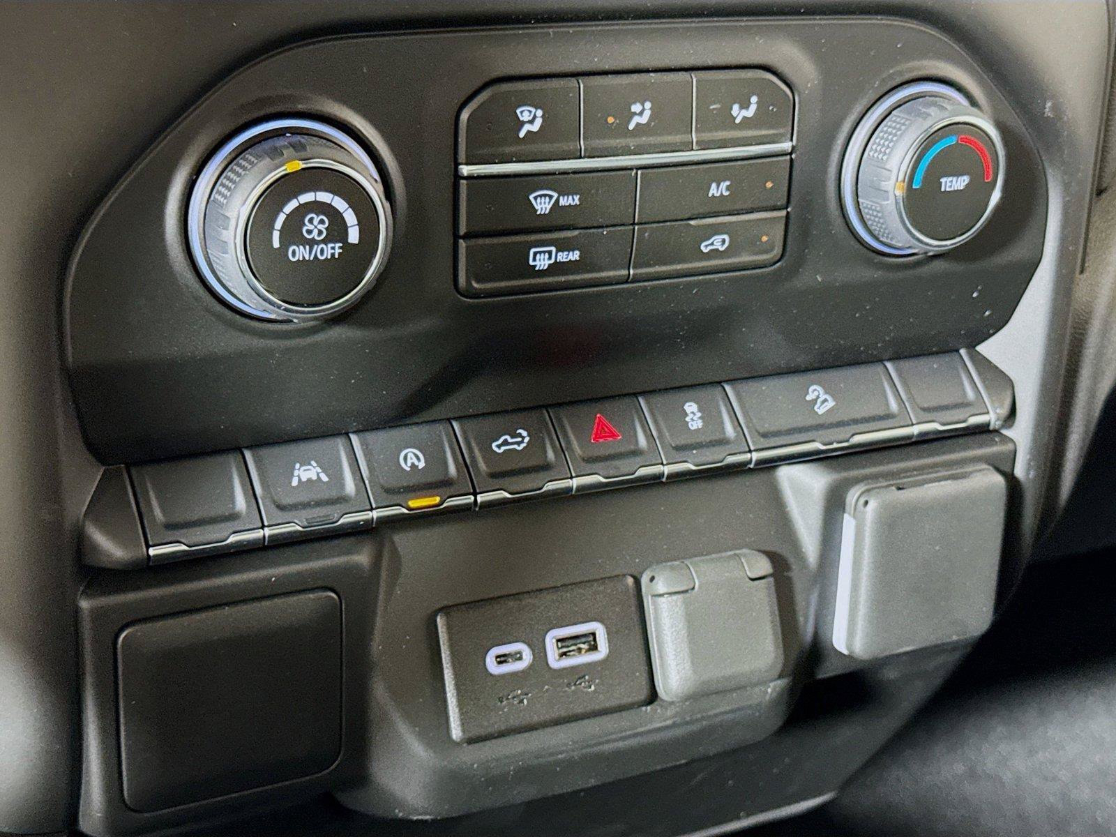 New 2026 Chevrolet Silverado 1500 Custom Trail Boss w/ LPO, Dark Essentials Package AWD/4WD image 10
