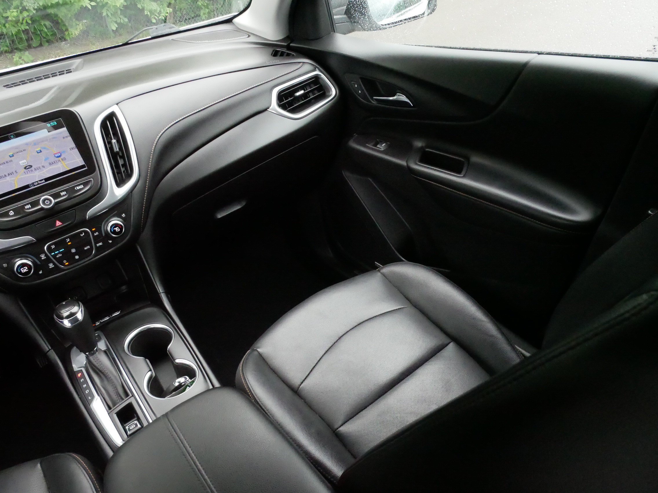 Used 2018 Chevrolet Equinox Premier AWD/4WD image 11