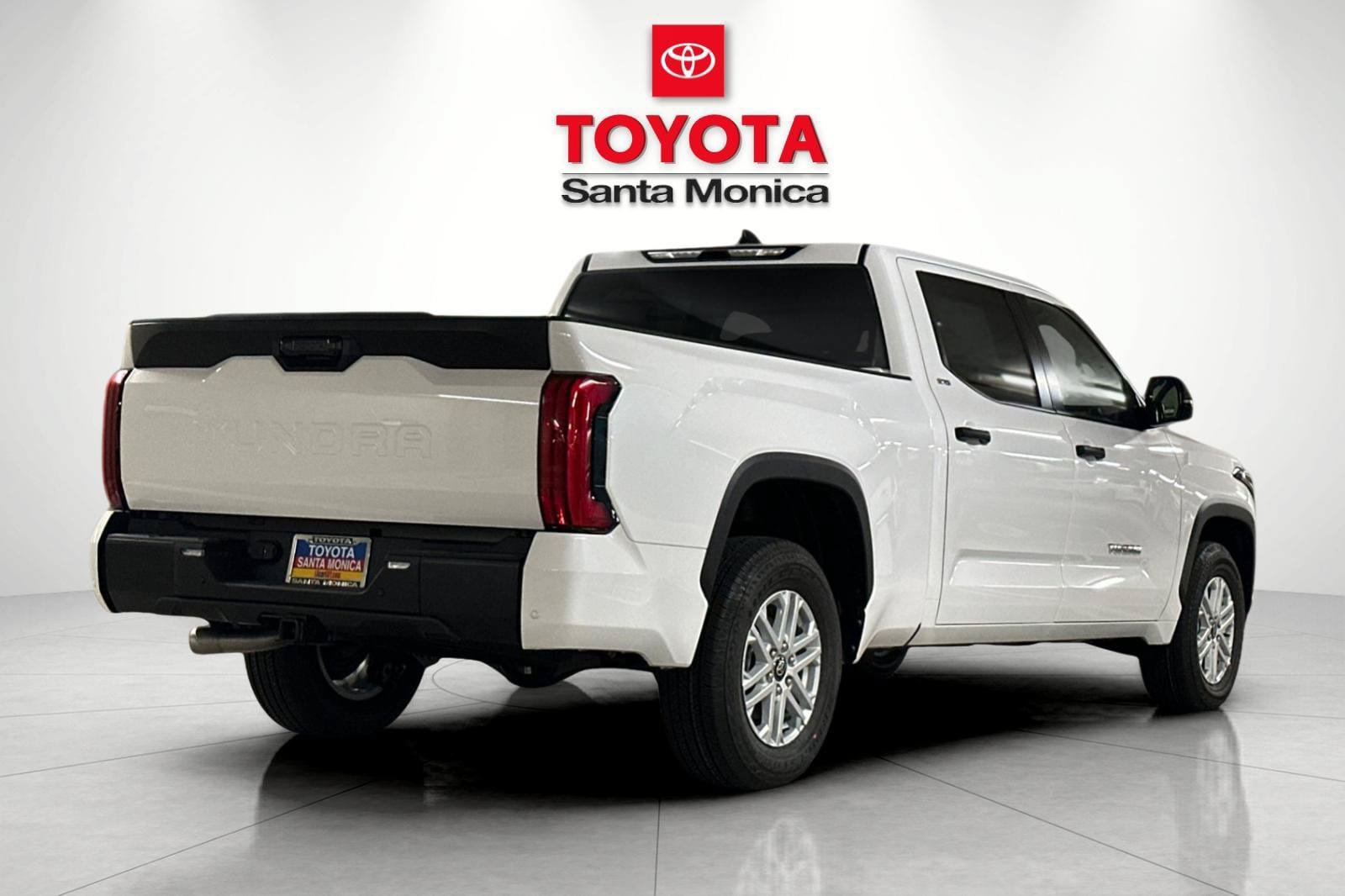 New 2026 Toyota Tundra SR5 w/ SR5 Convenience Package RWD image 3