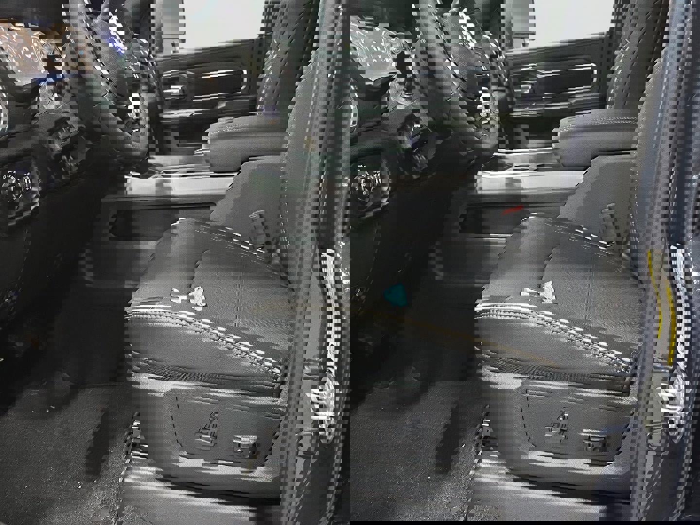 New 2026 RAM 2500 Laramie w/ Night Edition image 7