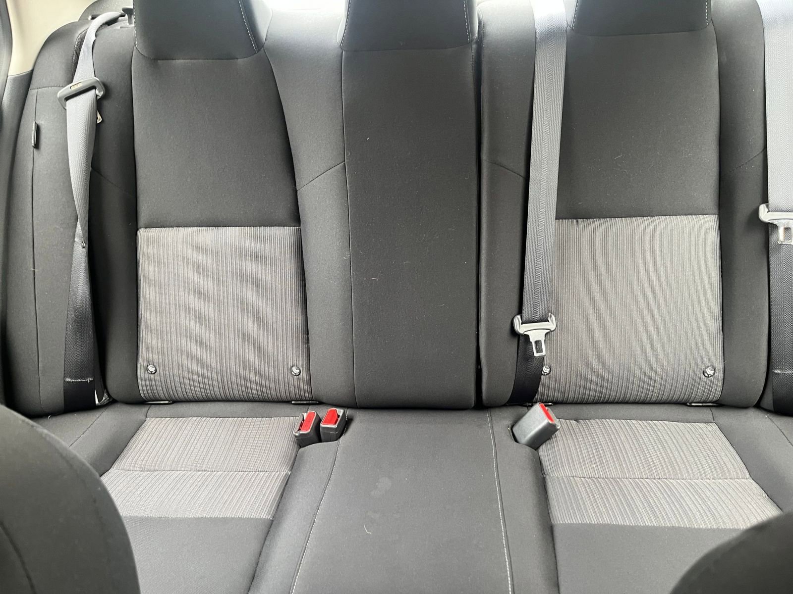 Used 2025 Nissan Sentra SV image 32