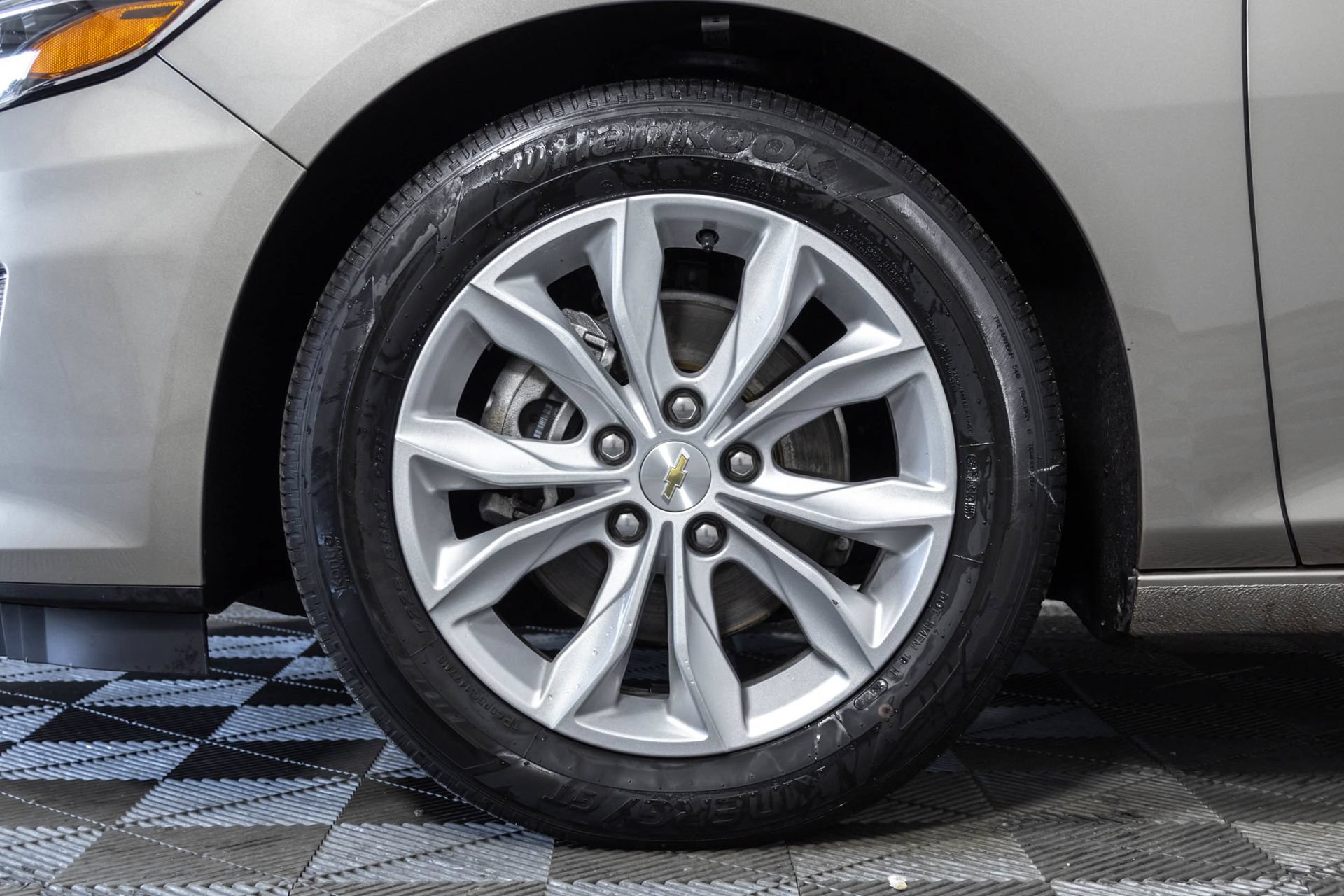 Used 2025 Chevrolet Malibu LT FWD image 45