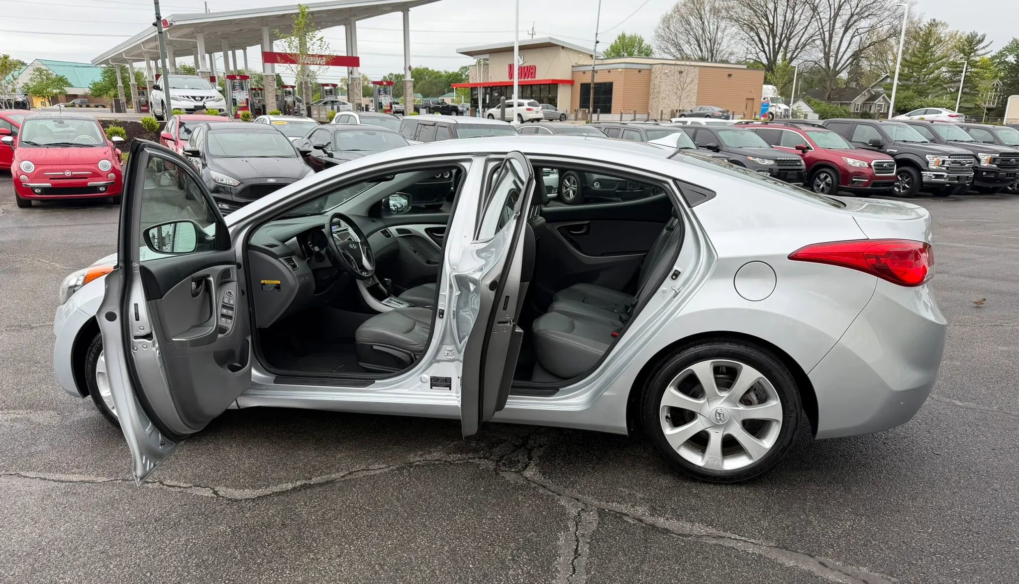 Used 2012 Hyundai Elantra Limited w/ Technology Pkg 5 FWD image 17