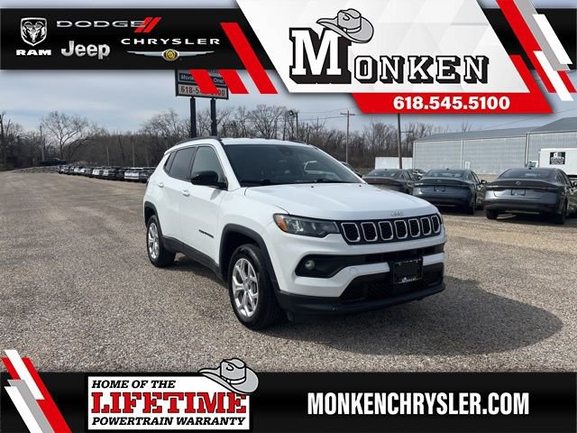 Used 2024 Jeep Compass Latitude image 1