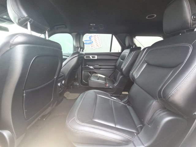 Used 2020 Ford Explorer XLT w/ Equipment Group 202A AWD/4WD image 13