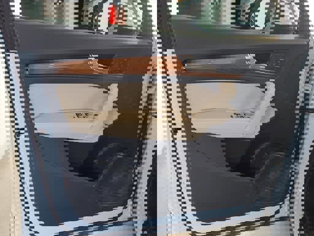 Used 2023 Audi Q5 2.0T Premium w/ Convenience Package image 10