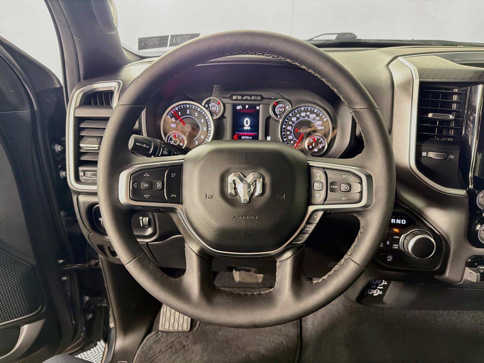 Used 2025 RAM 1500 Big Horn AWD/4WD image 3