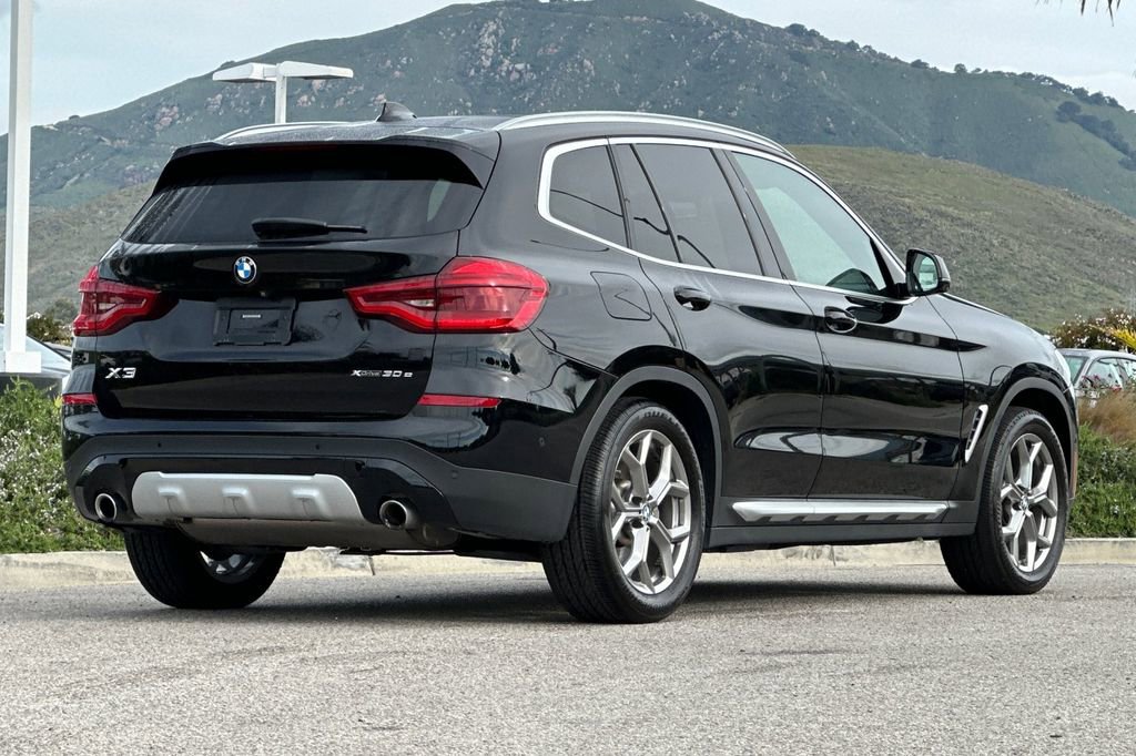 Used 2021 BMW X3 xDrive30e w/ Premium Package image 3