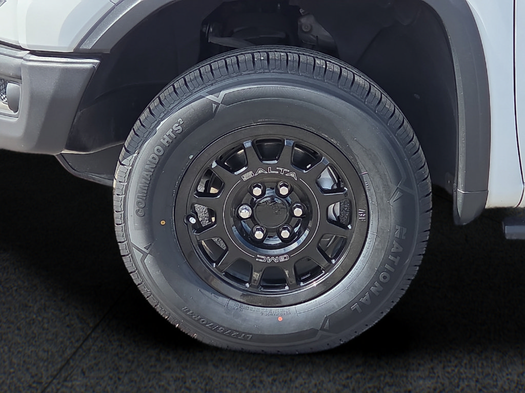 Used 2023 GMC Sierra 1500 AT4X w/ AT4X AEV Edition AWD/4WD image 8