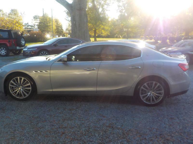 Used 2015 Maserati Ghibli S Q4 AWD/4WD image 2